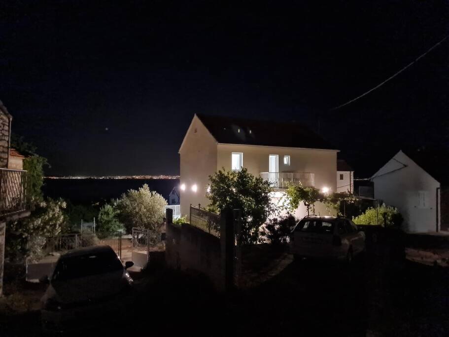 Garden House Sutivan Exterior foto